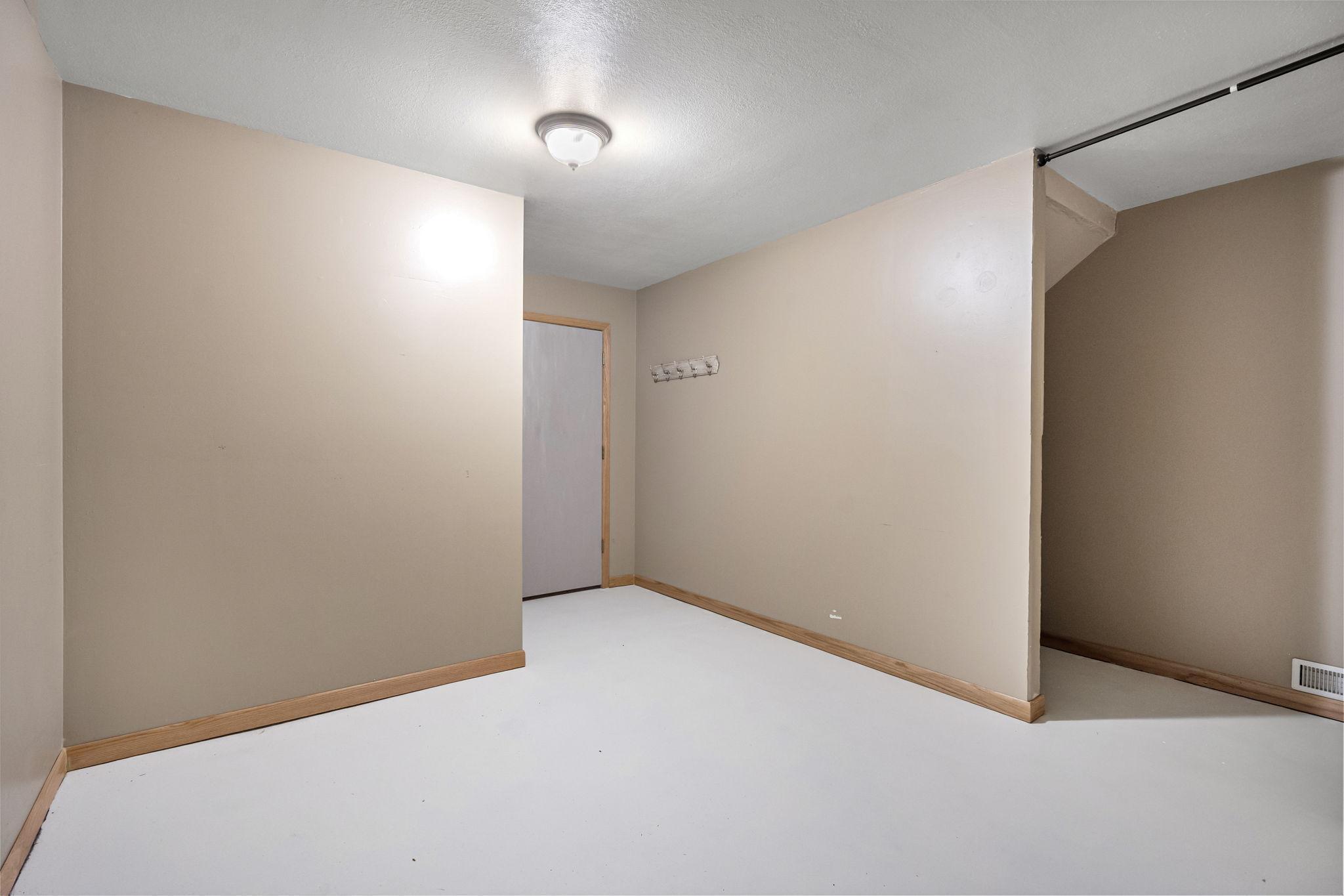 23520 902nd Avenue Austin MN 55912