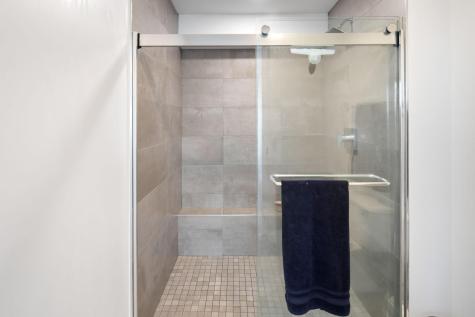 110 Bank Street SE Minneapolis MN 55414