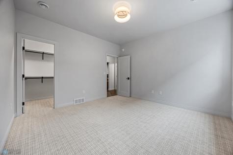 8153 Memory Lane Horace ND 58047