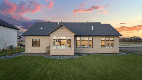 8153 Memory Lane Horace ND 58047