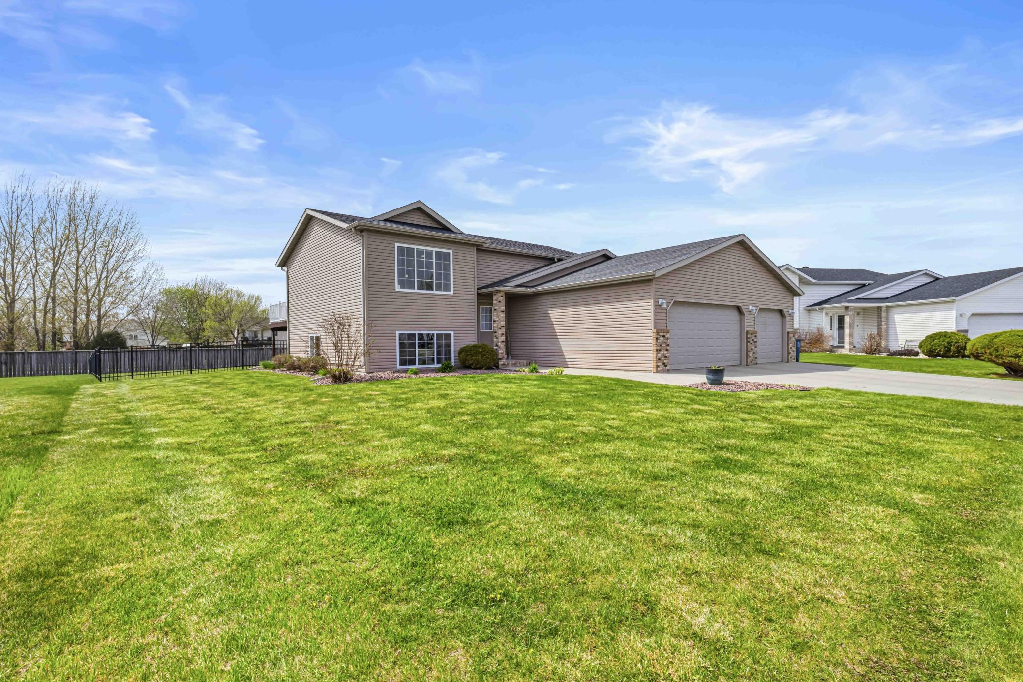1911 35th Street Circle S Moorhead MN 56560