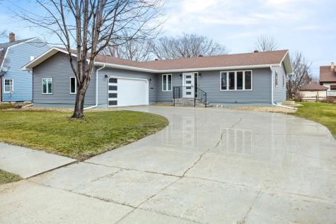 610 4TH Street N Wahpeton ND 58075