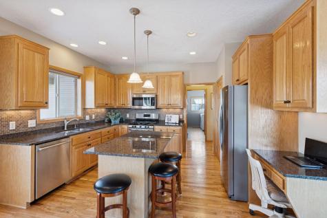 12406 Jasper Lane Eden Prairie MN 55347
