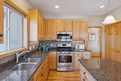 12406 Jasper Lane Eden Prairie MN 55347