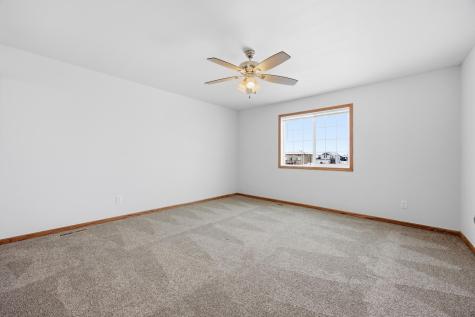 975 30th Avenue W West Fargo ND 58078