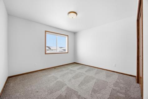 975 30th Avenue W West Fargo ND 58078