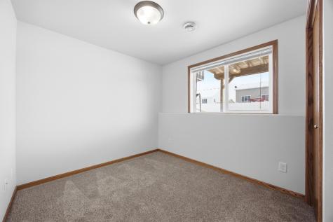 975 30th Avenue W West Fargo ND 58078