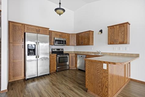 975 30th Avenue W West Fargo ND 58078