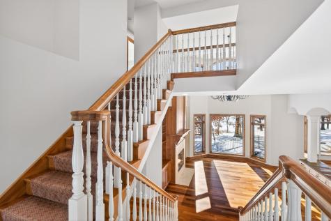 9 Hillary Farm Lane Gem Lake MN 55110