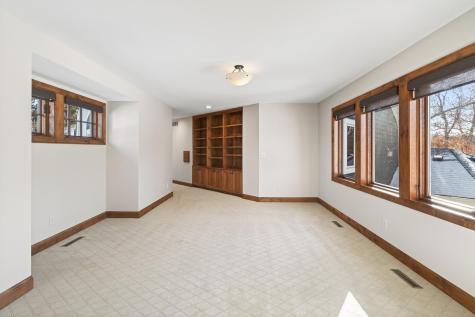 9 Hillary Farm Lane Gem Lake MN 55110
