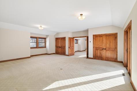 9 Hillary Farm Lane Gem Lake MN 55110