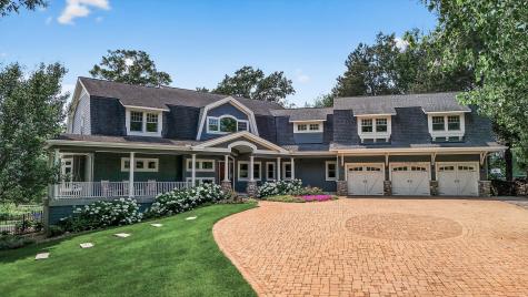 9 Hillary Farm Lane Gem Lake MN 55110