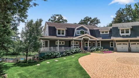 9 Hillary Farm Lane Gem Lake MN 55110