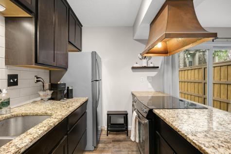 6373 Barrie Road Edina MN 55435