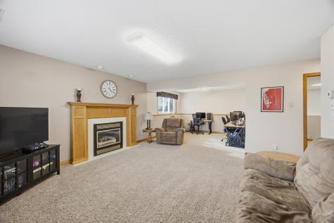 3018 36th Avenue S Fargo ND 58104