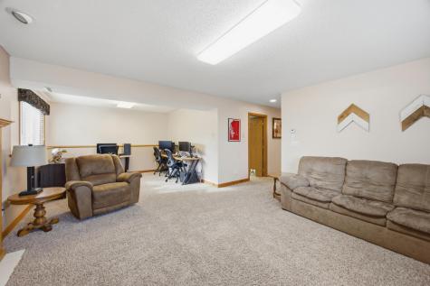 3018 36th Avenue S Fargo ND 58104