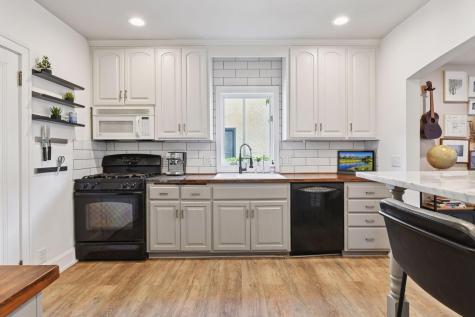 433 Thomas Avenue S Minneapolis MN 55405