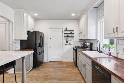 433 Thomas Avenue S Minneapolis MN 55405