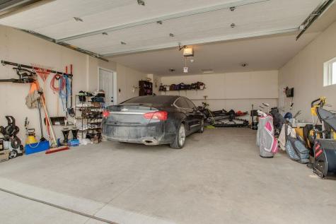 7052 Benji Lane Horace ND 58047