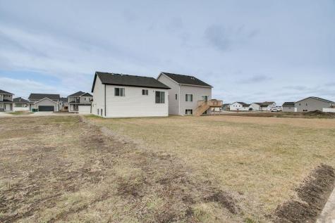 7052 Benji Lane Horace ND 58047
