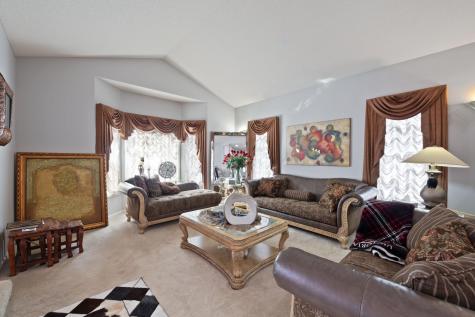 9046 Edinburgh Lane Woodbury MN 55125