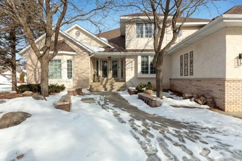 9046 Edinburgh Lane Woodbury MN 55125