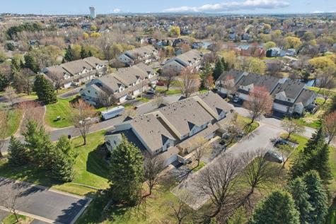 8981 Spring Lane Woodbury MN 55125