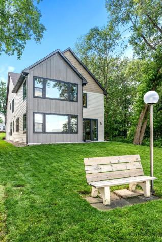 2006 Shorewood Lane Mound MN 55364