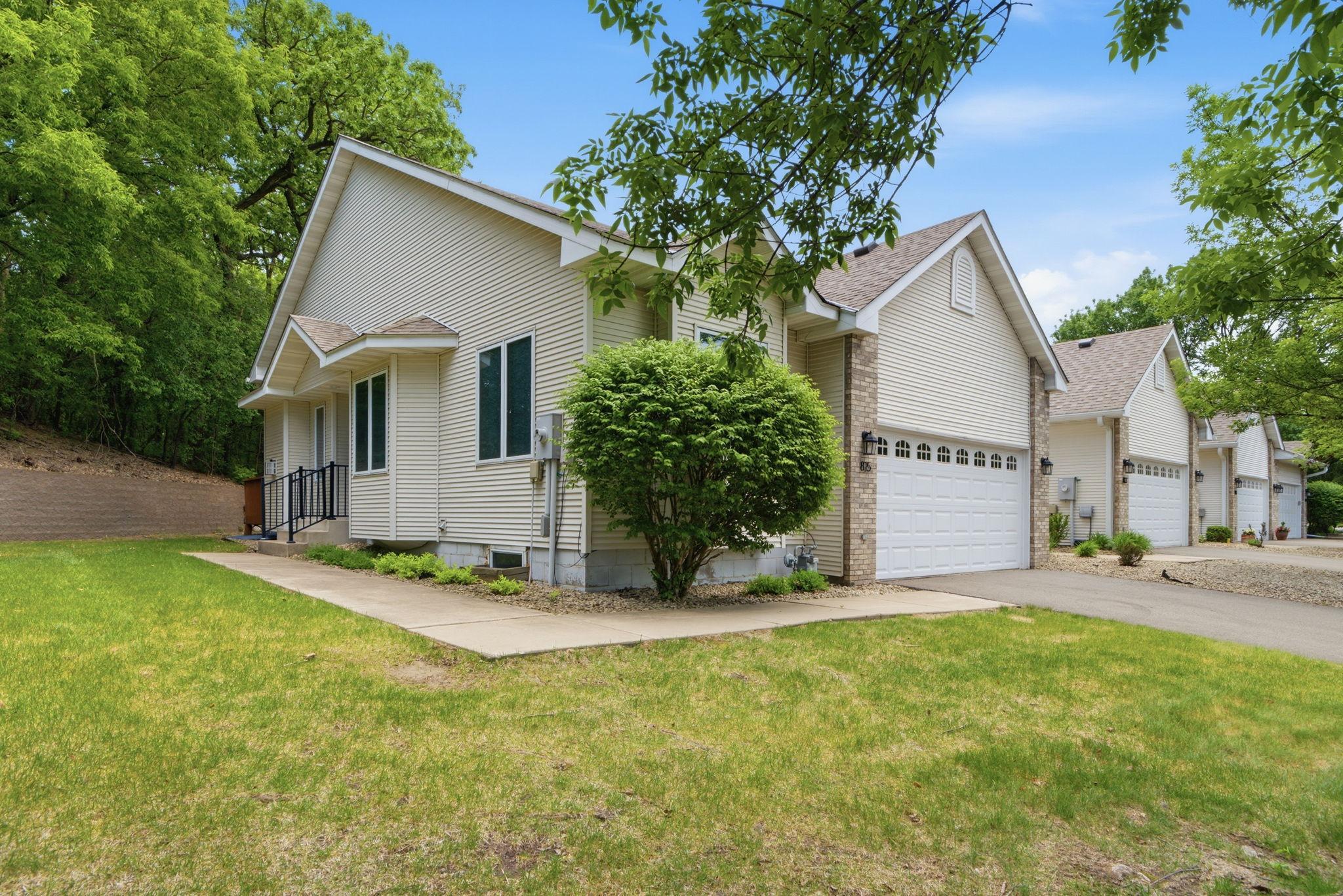 815 Wescott Square Eagan MN 55123