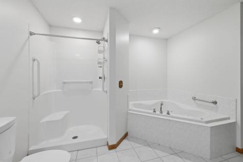815 Wescott Square Eagan MN 55123