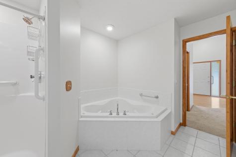 815 Wescott Square Eagan MN 55123