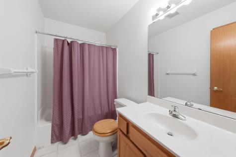 815 Wescott Square Eagan MN 55123
