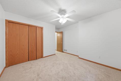 815 Wescott Square Eagan MN 55123