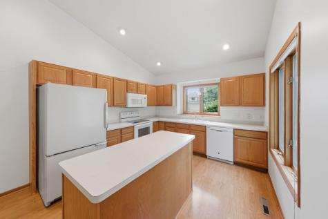815 Wescott Square Eagan MN 55123
