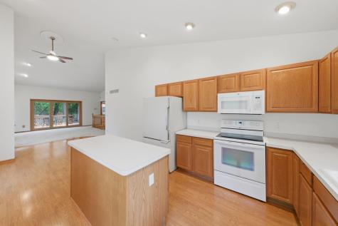 815 Wescott Square Eagan MN 55123