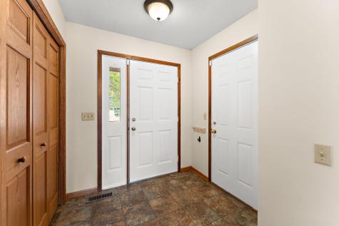 2358 Hilo Avenue N Oakdale MN 55128