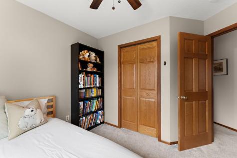 2358 Hilo Avenue N Oakdale MN 55128