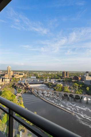 1111 W River Parkway Minneapolis MN 55415