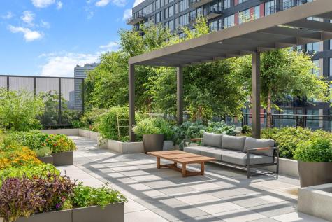 1111 W River Parkway Minneapolis MN 55415