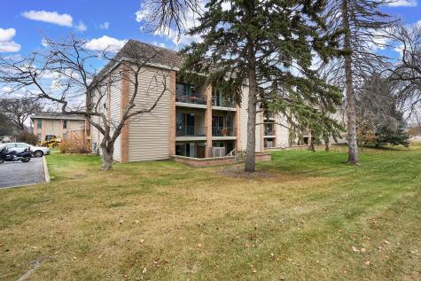 6423 Colony Way Edina MN 55435