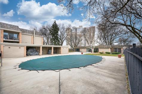 6423 Colony Way Edina MN 55435