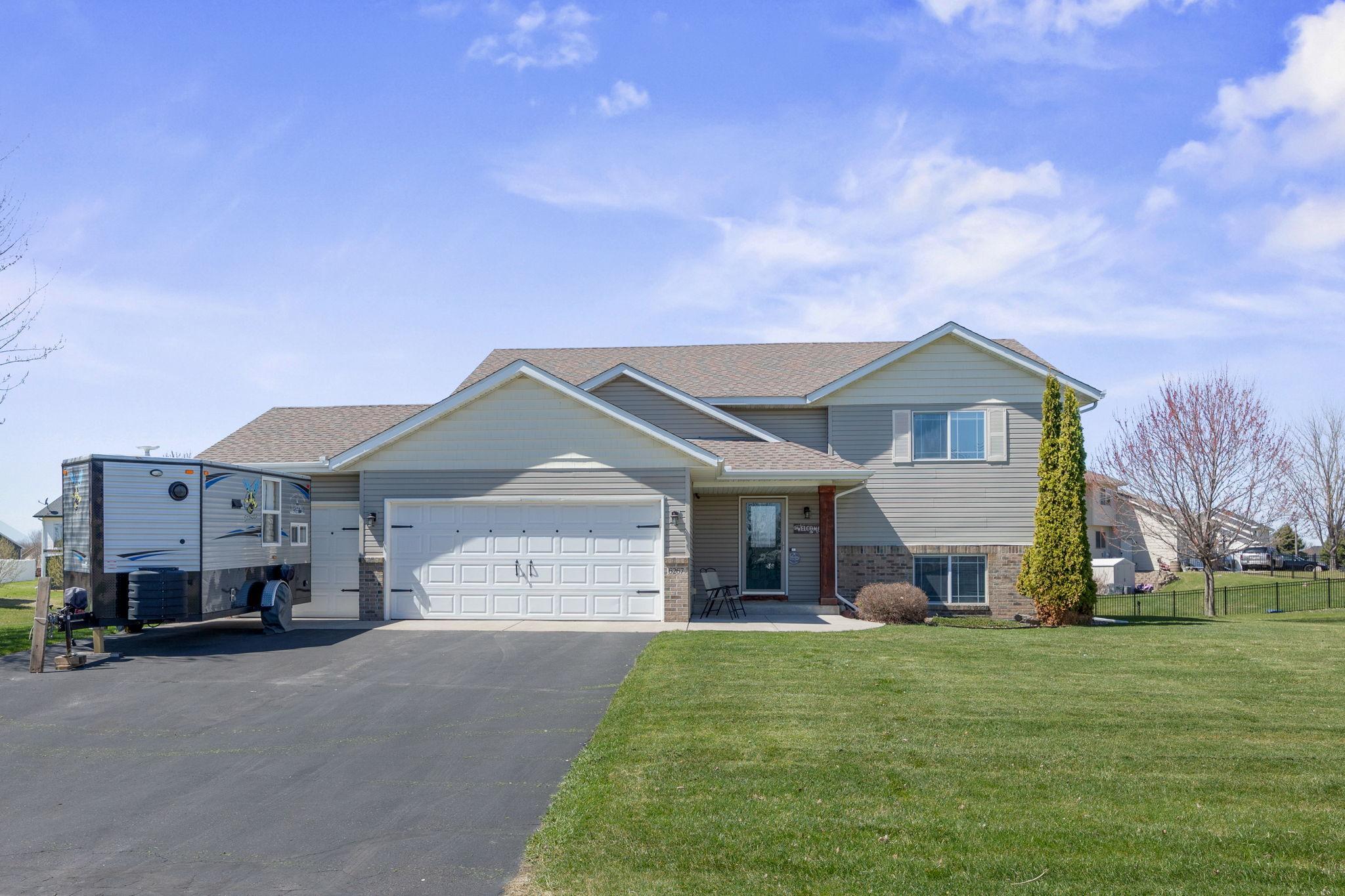 6267 Kahl Avenue NE Albertville MN 55301