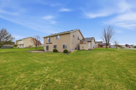 6267 Kahl Avenue NE Albertville MN 55301