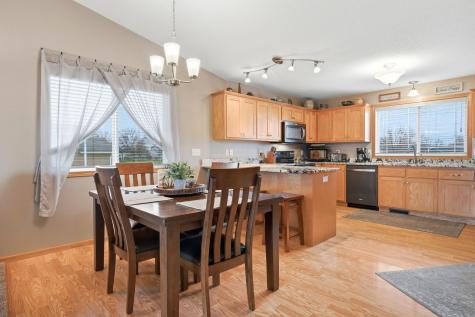 6267 Kahl Avenue NE Albertville MN 55301