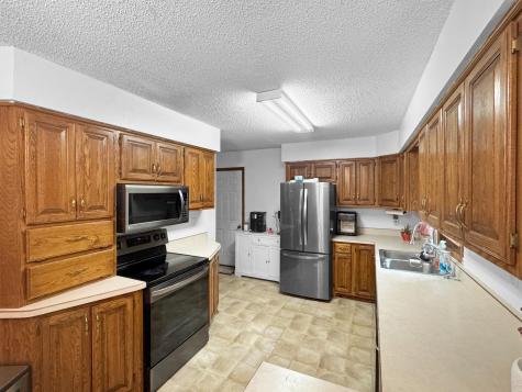 2760 Oak Avenue Slayton MN 56172