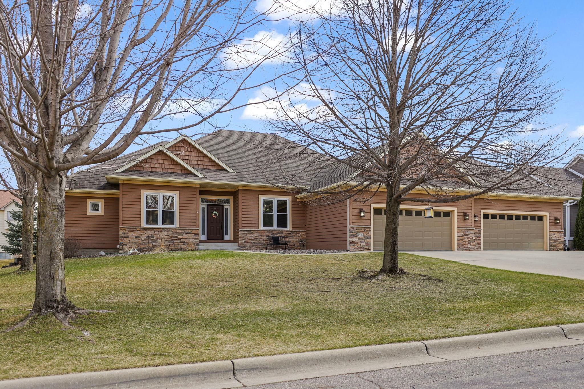 1929 Woodcrest Drive NE Owatonna MN 55060