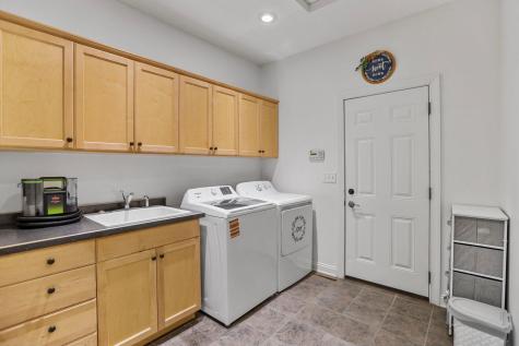 1929 Woodcrest Drive NE Owatonna MN 55060