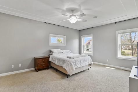 1929 Woodcrest Drive NE Owatonna MN 55060