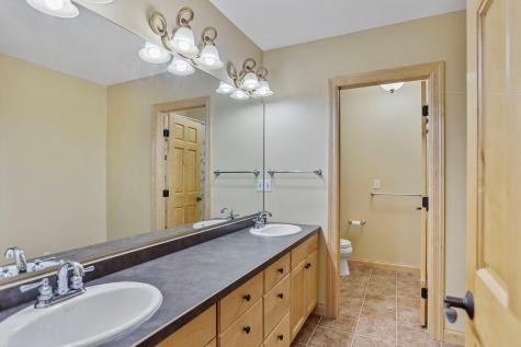 1929 Woodcrest Drive NE Owatonna MN 55060