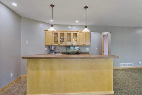 1929 Woodcrest Drive NE Owatonna MN 55060